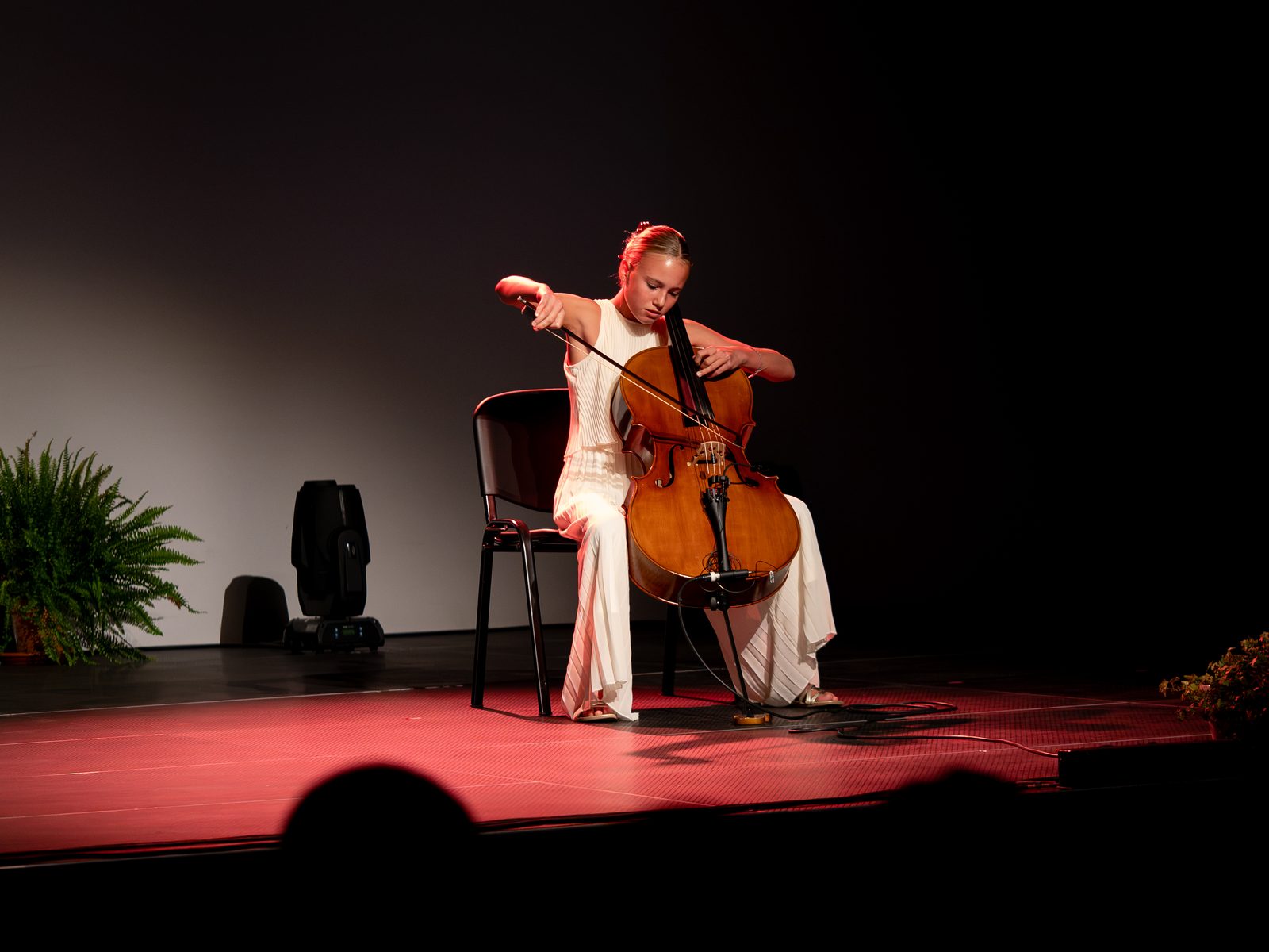 Lilly Michoud au violoncelle – Concours Jeunes Talents Valaisans 2026